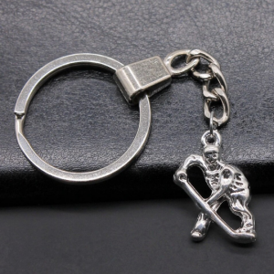 Men Keychain DIY Metal Holder Chain Vintage 2 Colors 25x16mm Hockey Players Pendant New Fashion Gift